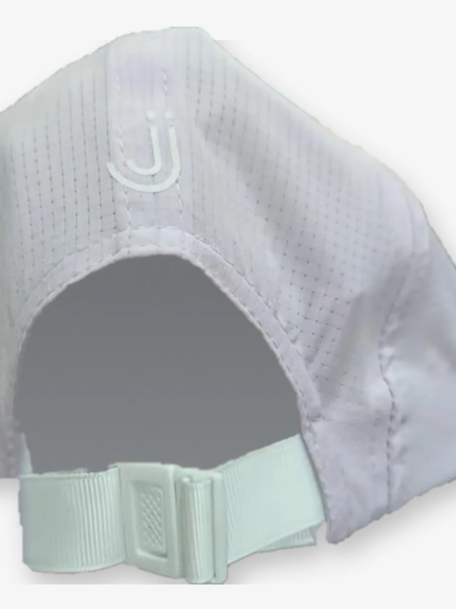 Lightweight running cap, back detail